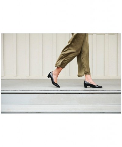 Minx Pumps Ivory/Cream $41.65 Shoes