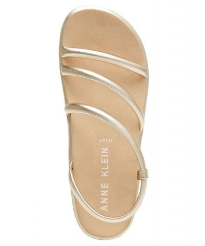 Women's Vie Flatform Sandal Silver $33.18 Shoes