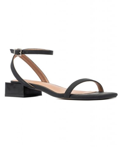 Women's April Flat Sandal Black $28.28 Shoes