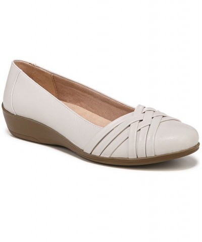 Incredible Slip-on Flats Ivory/Cream $37.60 Shoes